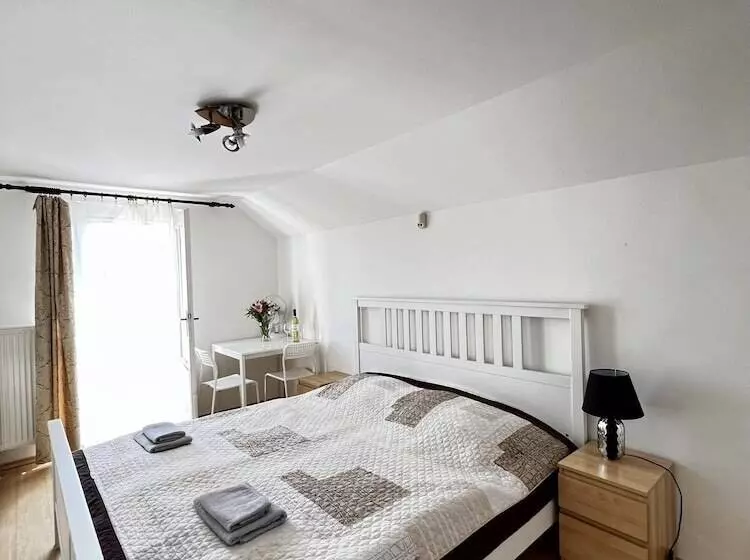 Majatalo Penzion Sofi