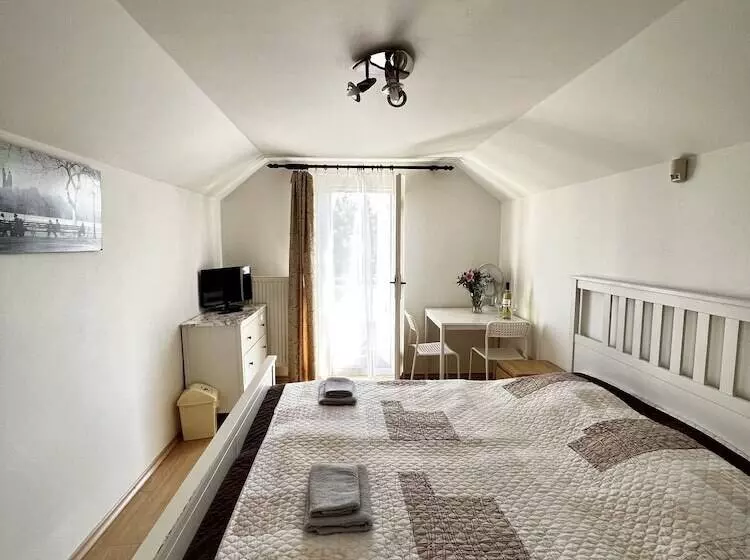 Majatalo Penzion Sofi