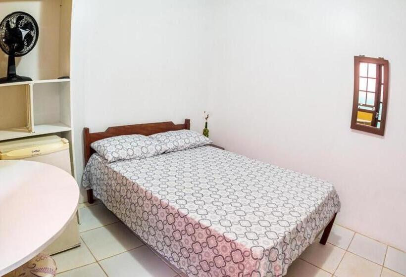 پانسیون Pousada Charle Brown