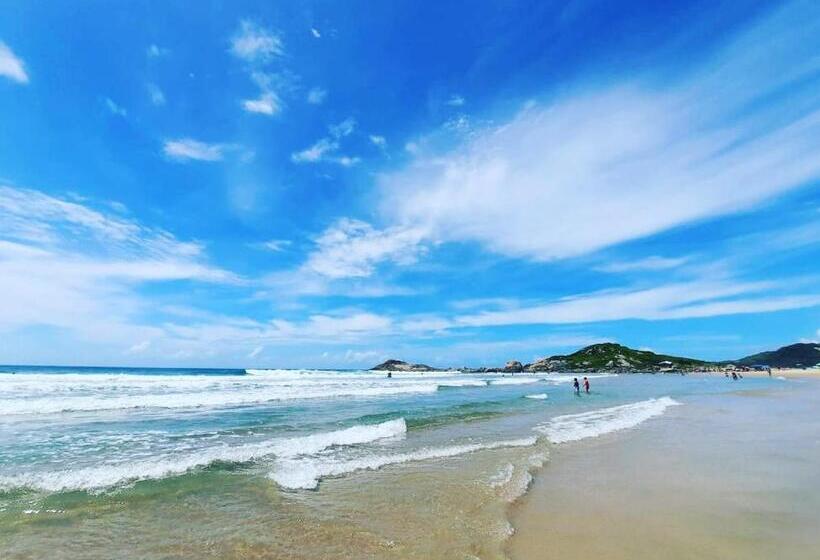 پانسیون Pousada Charle Brown