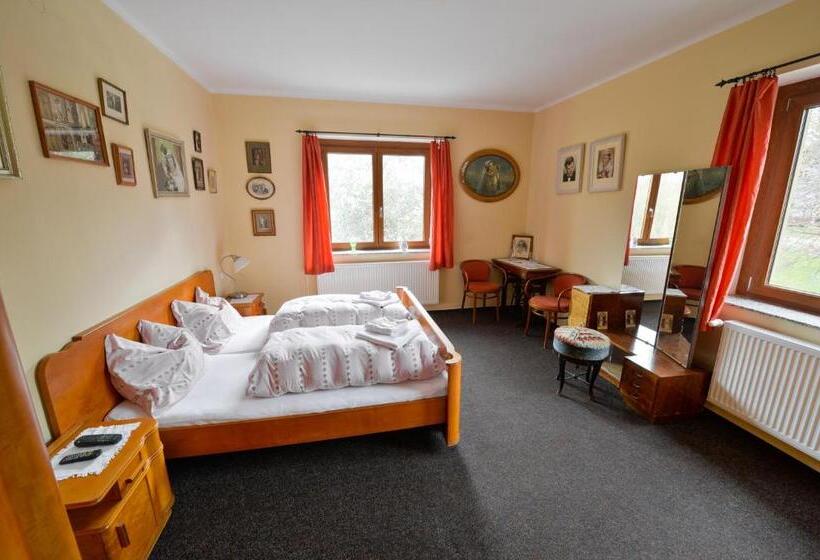 Пансион S Restaurací Splávek