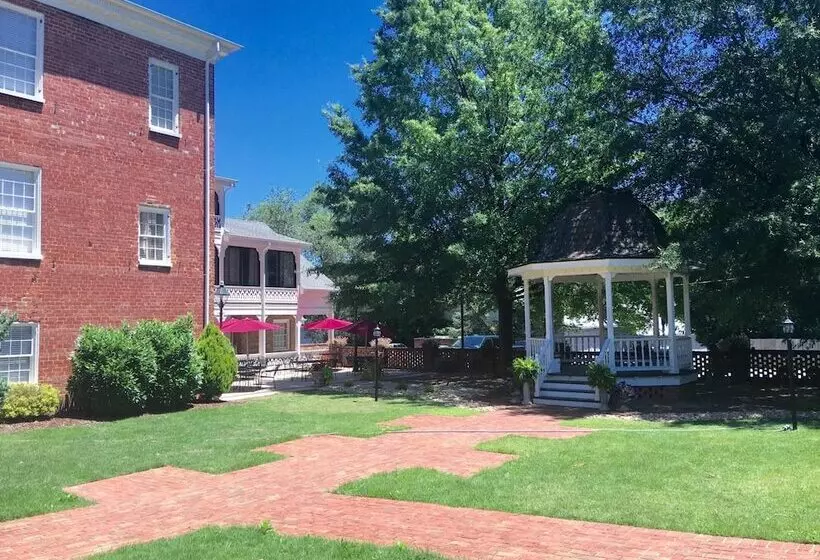 ユースホステル Hale Springs Inn