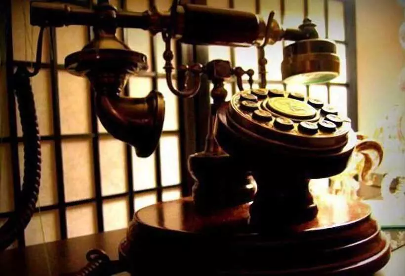 ユースホステル Hale Springs Inn