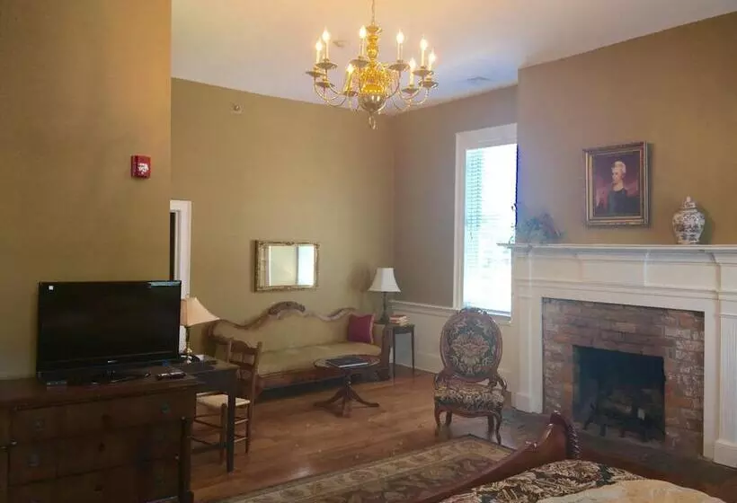 ユースホステル Hale Springs Inn