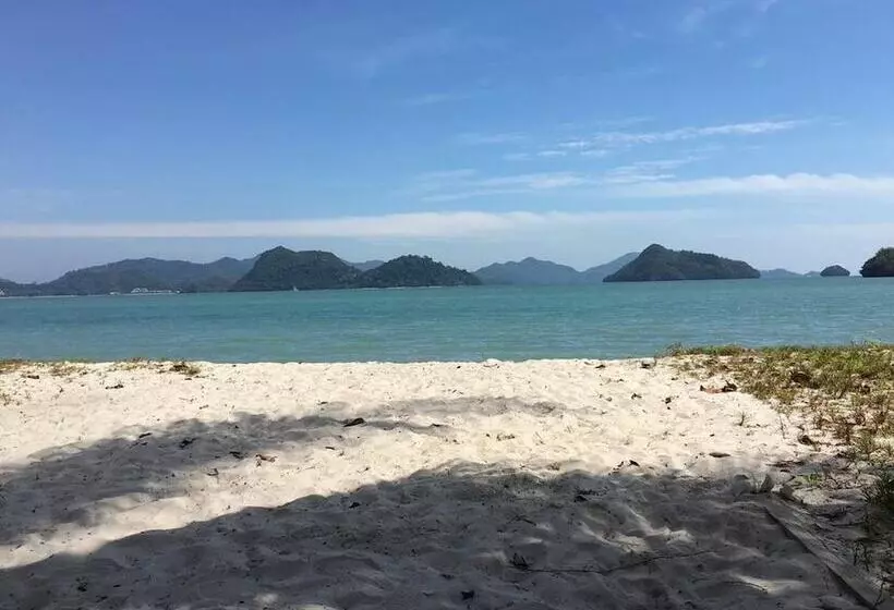 ユースホステル Wild Pasir Panjang