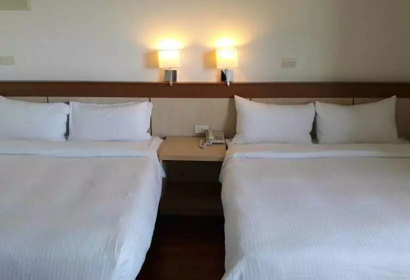 هتل کپسول Light Blue Hostel