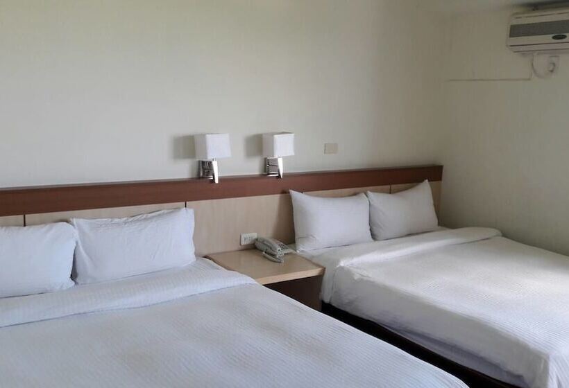 هتل کپسول Light Blue Hostel