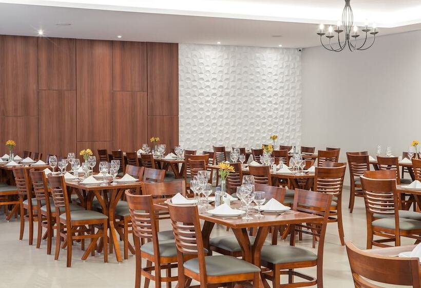 בית מלון כפרי Sumare Park