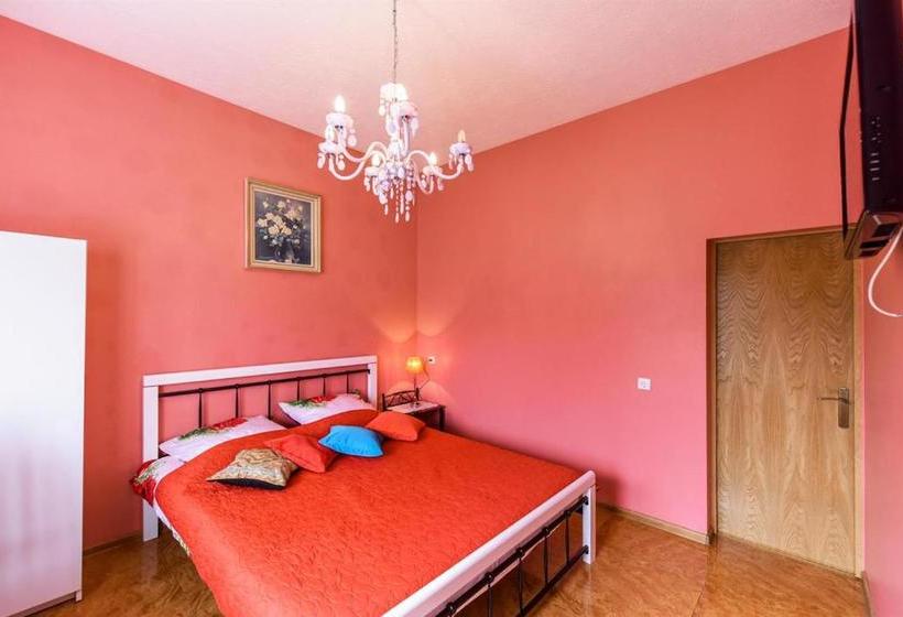 پانسیون Astra Poilsis Sventojoje