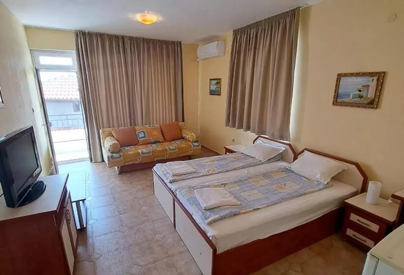 ペンション Guest House Polikseni