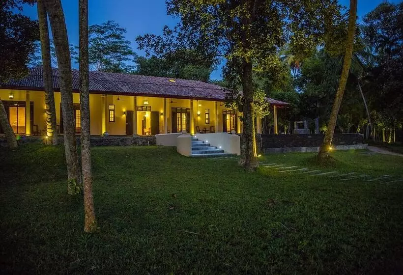 Majatalo Kurundu Villa By Unrushed