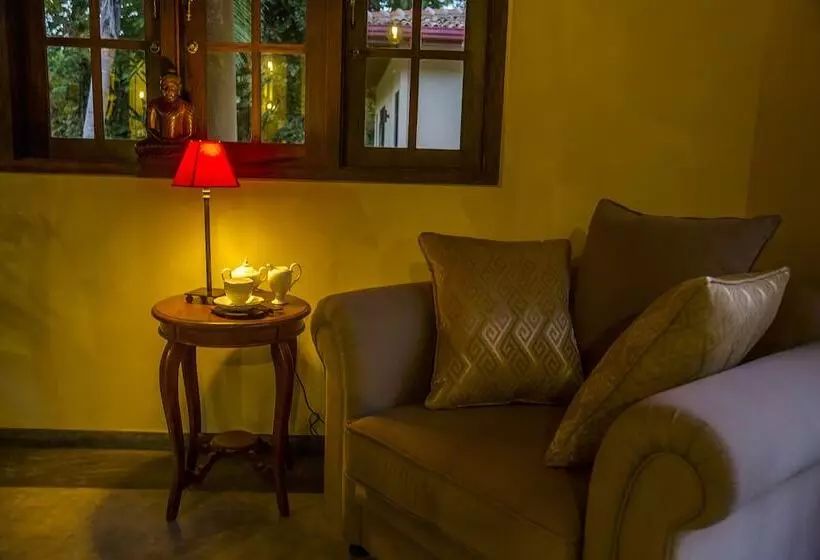 Majatalo Kurundu Villa By Unrushed