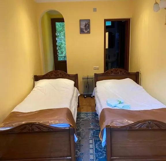 Retkeilymaja Dilbo House