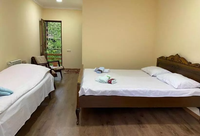 Retkeilymaja Dilbo House