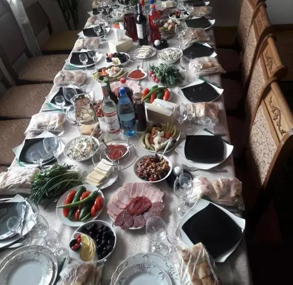 Retkeilymaja Dilbo House