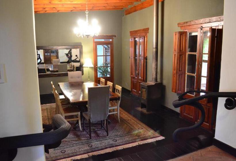 ユースホステル El Jarillal