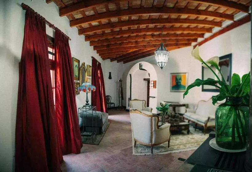 Retkeilymaja El Jarillal