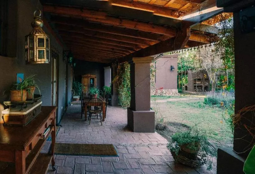 Retkeilymaja El Jarillal