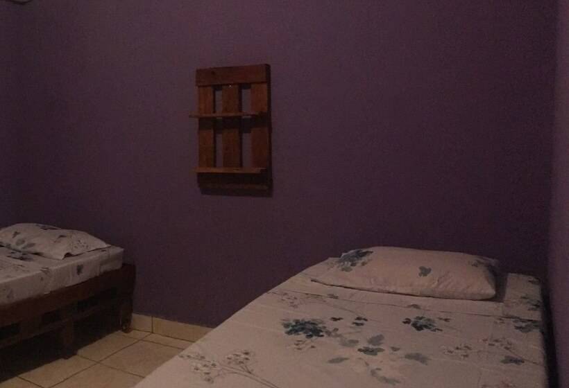 הוסטל Residencia De La Marina