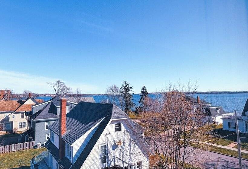 هاستل The Eden Hall Inn