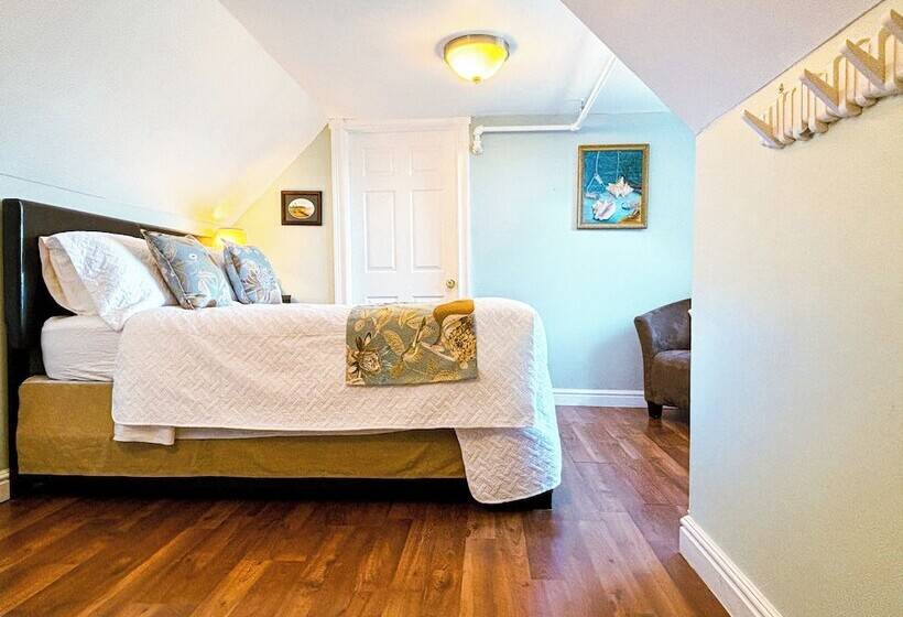 هاستل The Eden Hall Inn