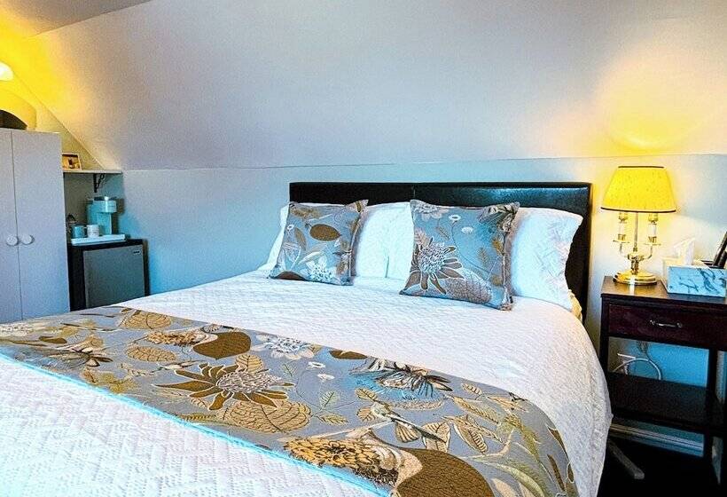 هاستل The Eden Hall Inn