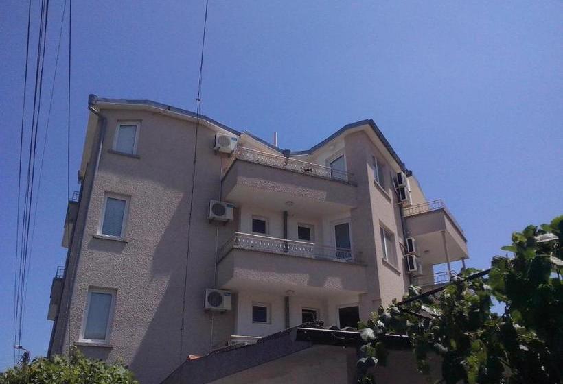 پانسیون Guest House Krasi