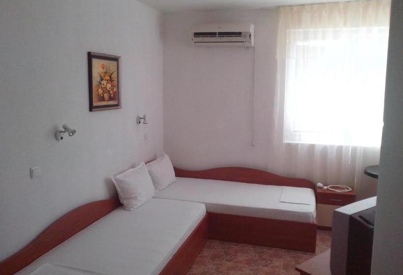 پانسیون Guest House Krasi