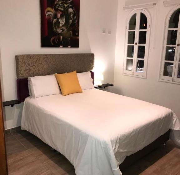 بنسيون Larq'a Park Rooms