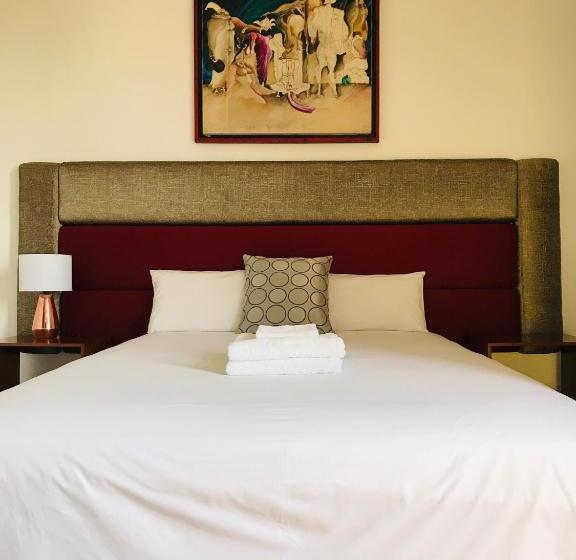 بنسيون Larq'a Park Rooms