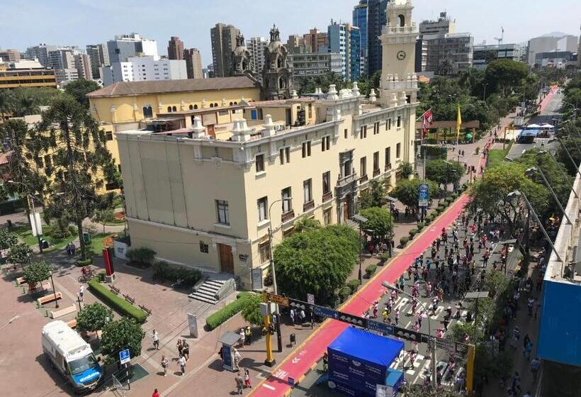 بنسيون Larq'a Park Rooms