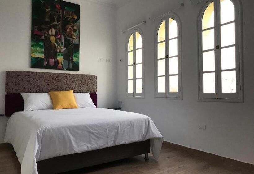 بنسيون Larq'a Park Rooms