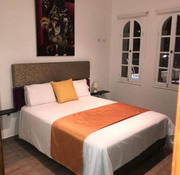 بنسيون Larq'a Park Rooms