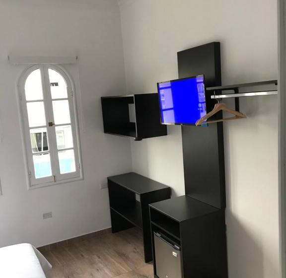 بنسيون Larq'a Park Rooms