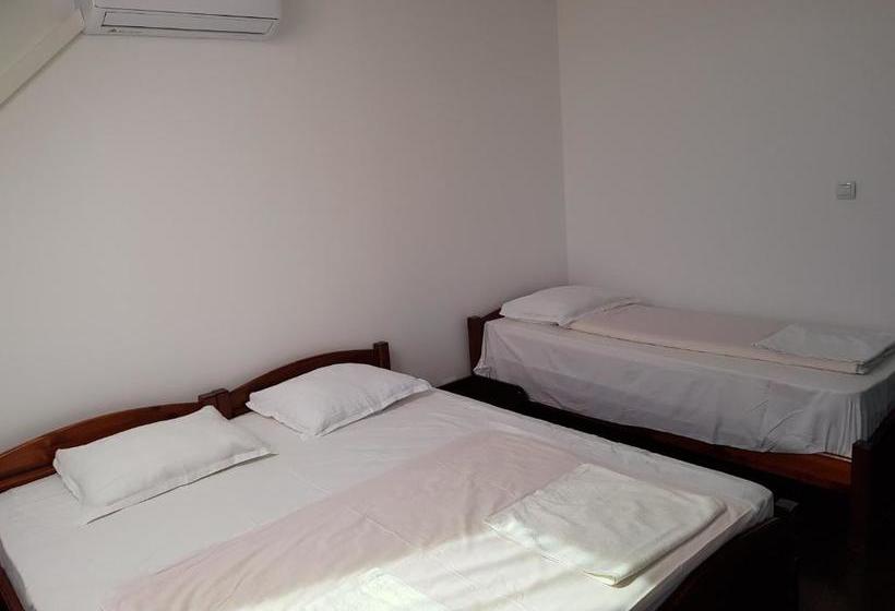 بنسيون Sunny Island Obzor