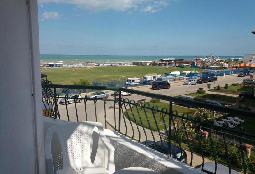 Пансион Sunny Island Obzor