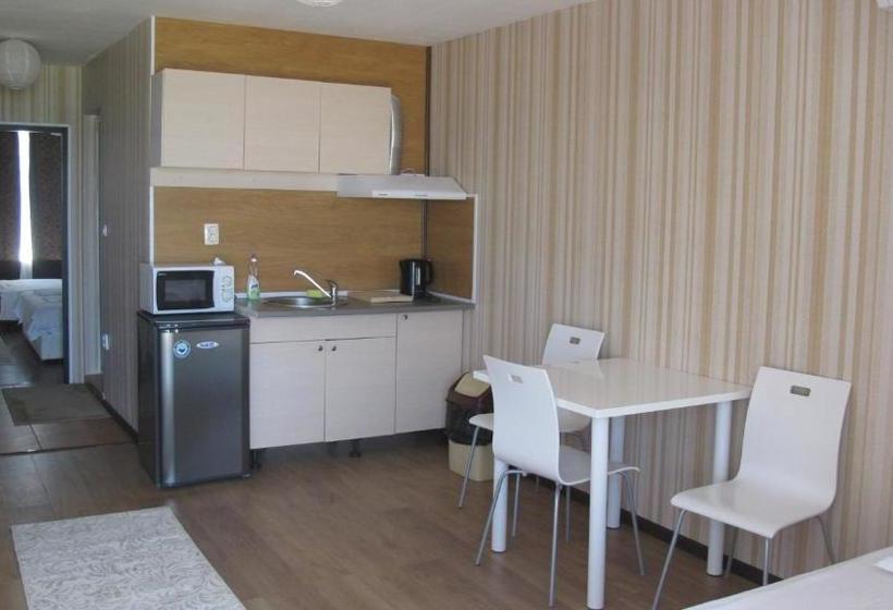 Пансион Sunny Island Obzor