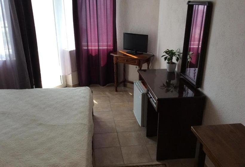 Пансион Sunny Island Obzor