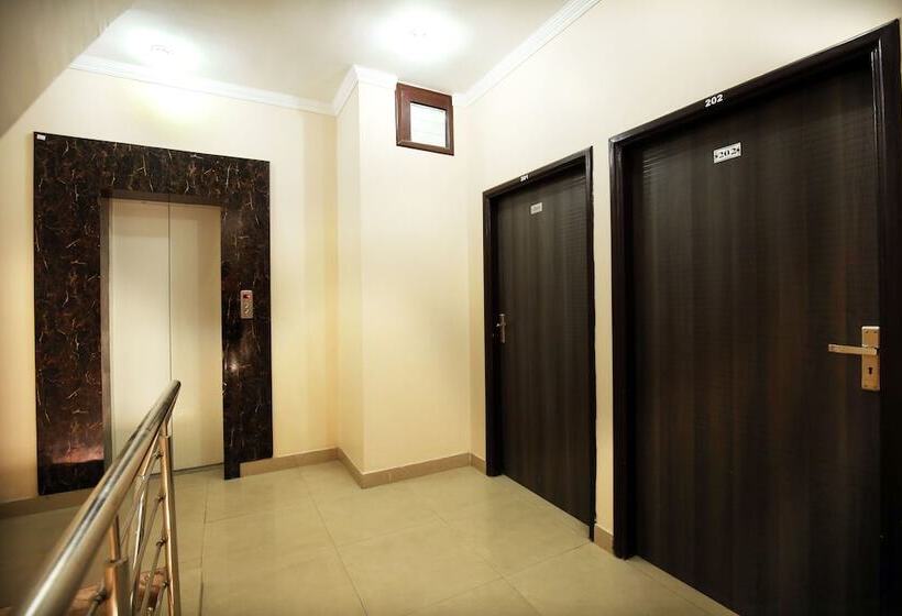 هاستل Oyo 7676 Golden Sunrise Inn