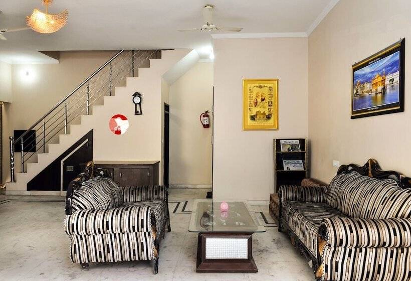 هاستل Oyo 7676 Golden Sunrise Inn