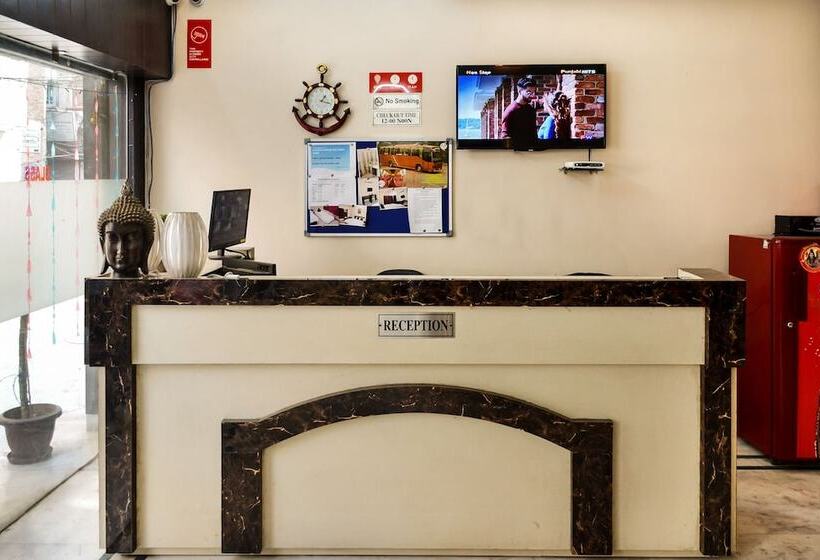 هاستل Oyo 7676 Golden Sunrise Inn