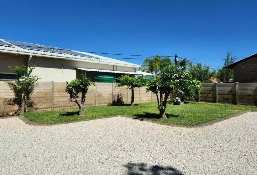 ペンション Green Kalahari Guesthouse