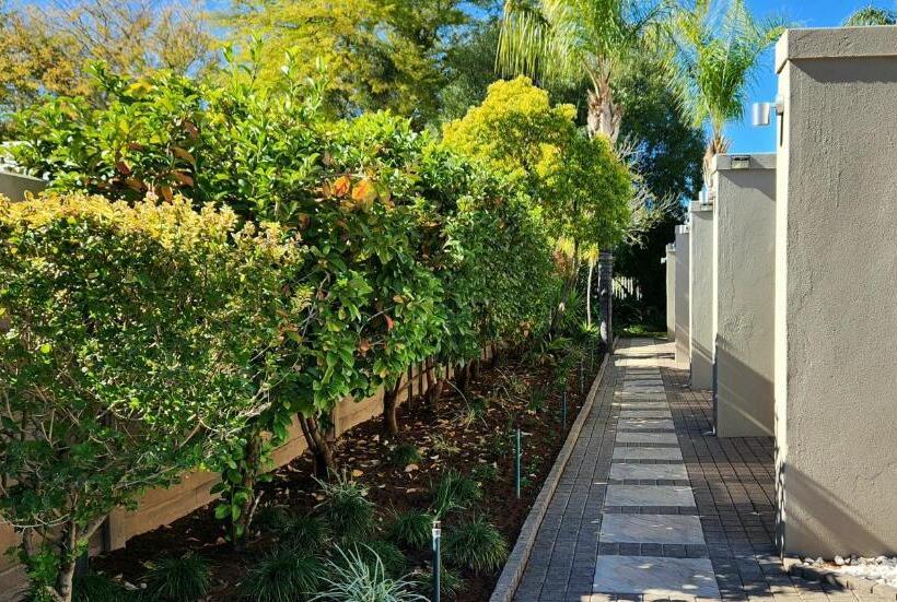 膳宿费 Green Kalahari Guesthouse