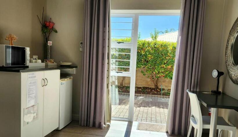 膳宿费 Green Kalahari Guesthouse