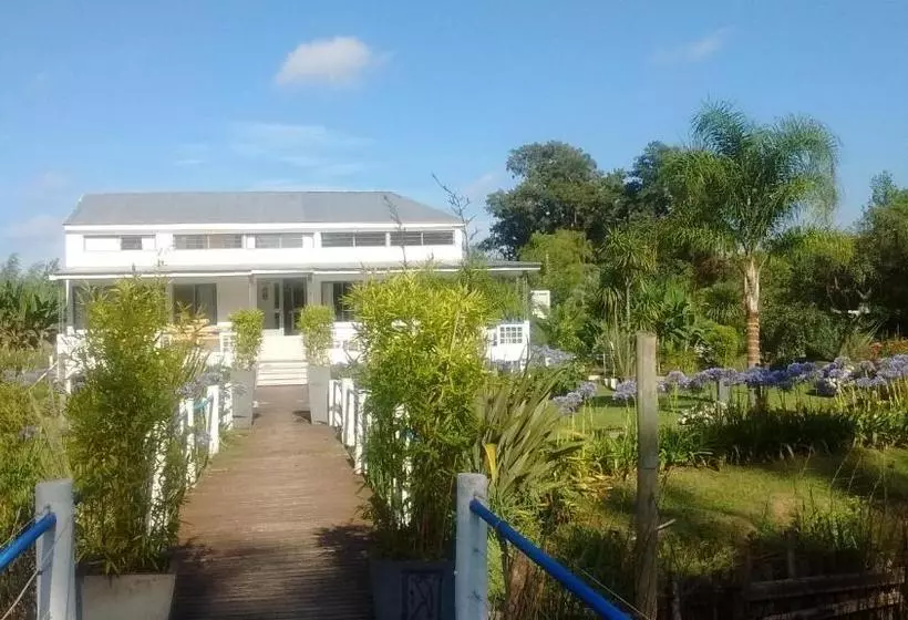 Majatalo Guest House Peter Flanders