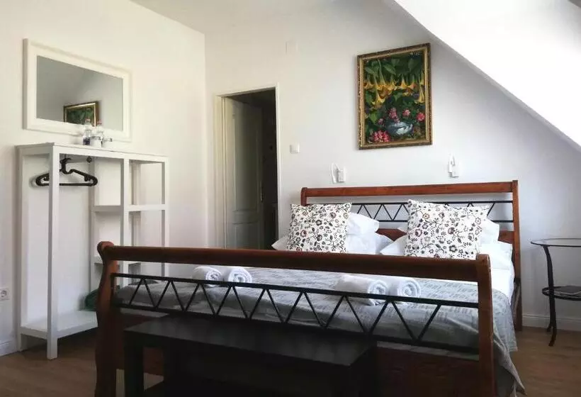 ペンション Malom Tó Vendégház Tapolca