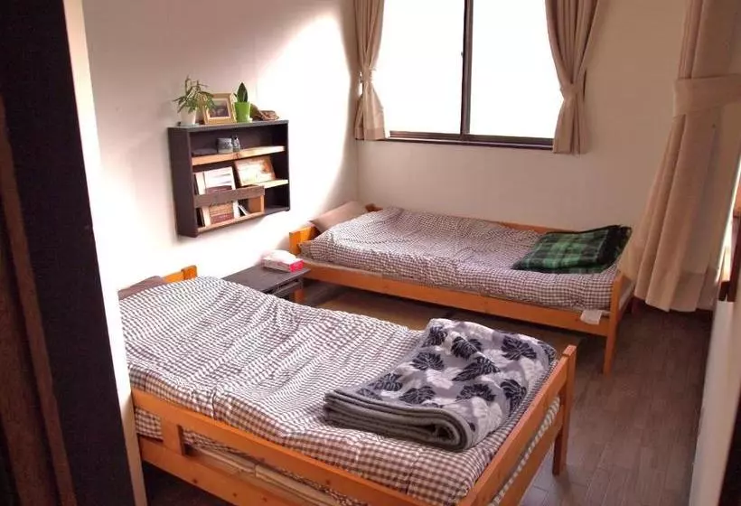 ペンション Nikkorisou Backpackers Hostel