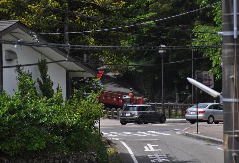 פנסיון Nikkorisou Backpackers Hostel