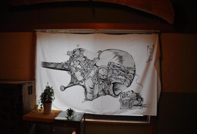 פנסיון Nikkorisou Backpackers Hostel