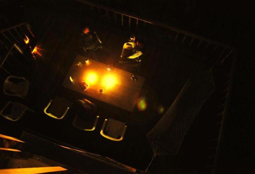 פנסיון Nikkorisou Backpackers Hostel